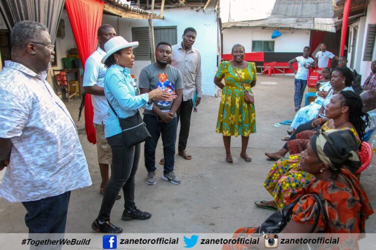 Dr Zanetor spoke to market women at Adabraka