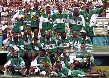 A group picture of Nigeria's winning team