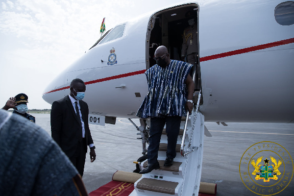 President Akufo-Addo disembarking from the presidential jet