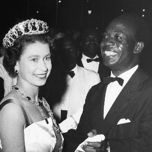 Kwame Nkrumah dances with Queen Elizabeth II in 1961 - Photo: The Times