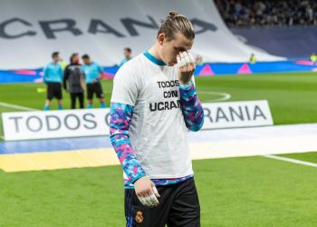 Andriy Lunin is not happy at being benched in the Copa del Rey. EFE