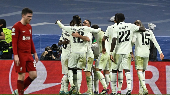 Real Madrid's players celebrate Karim Benzema's goal