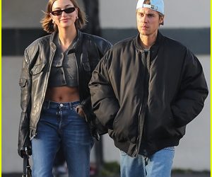 Los Angeles, CA  - *EXCLUSIVE*  - A smiling and happy Justin and Hailey Bieber wear matching outfits with jeans and black jackets for a sushi lunch outing together at Sushi Fumi in West Hollywood.

Pictured: Justin Bieber, Hailey Bieber

BACKGRID USA 4 APRIL 2023 

USA: +1 310 798 9111 / usasales@backgrid.com

UK: +44 208 344 2007 / uksales@backgrid.com

*UK Clients - Pictures Containing Children
Please Pixelate Face Prior To Publication*