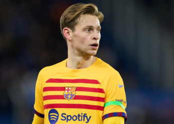 De Jong lashed out at the speculation